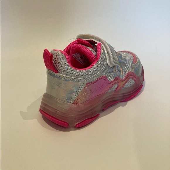 Official Supply Little Girls Mesh Sneakers  Size 9 - Picture 3 of 5